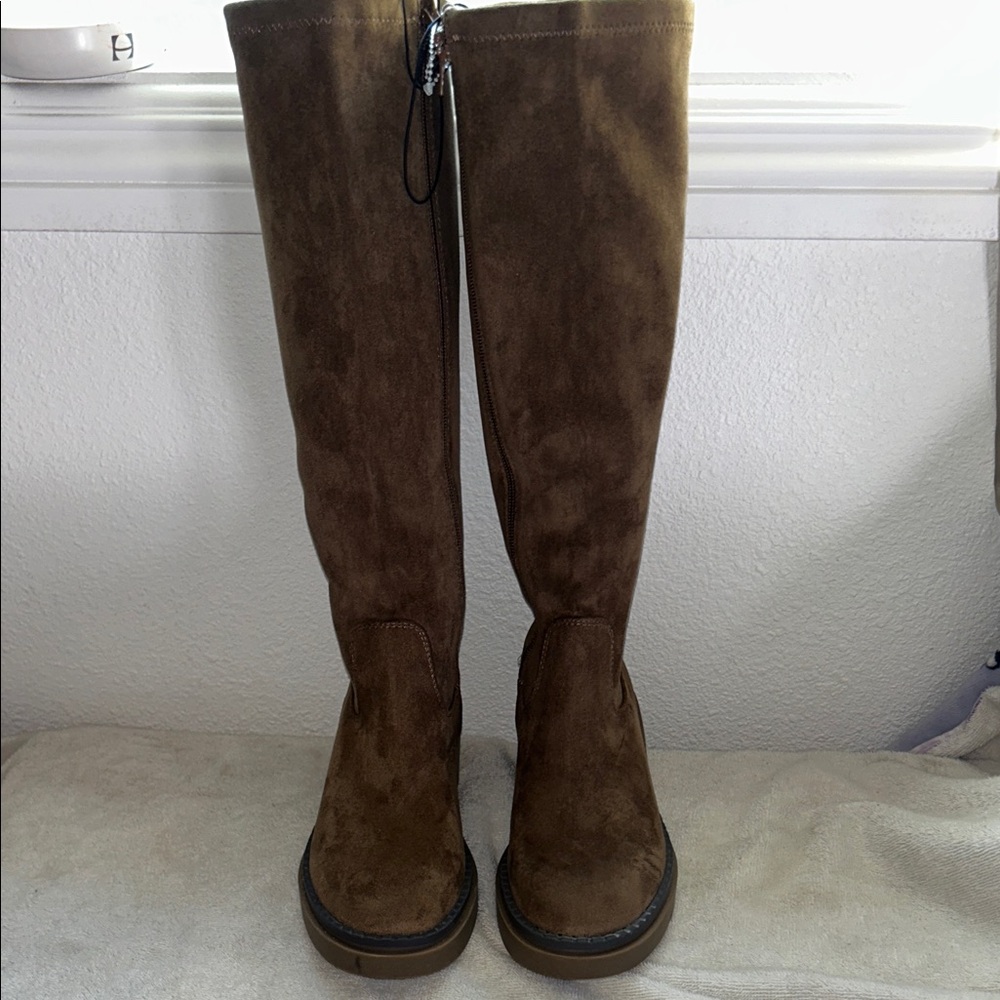 White Mountain Brown Suede Knee-High Heeled Boots
